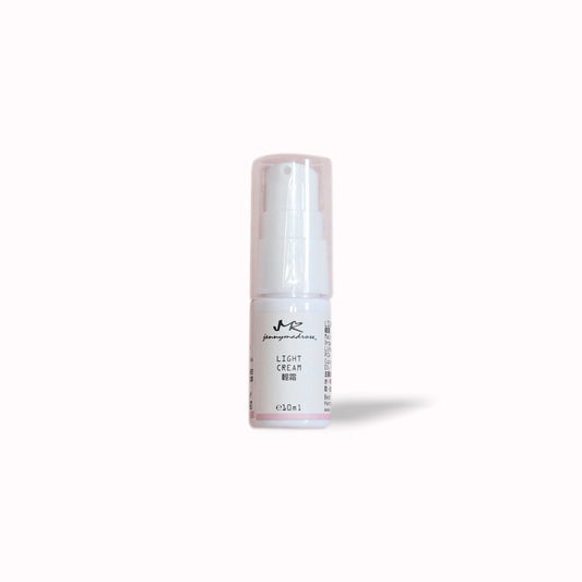 Light Cream 輕霜